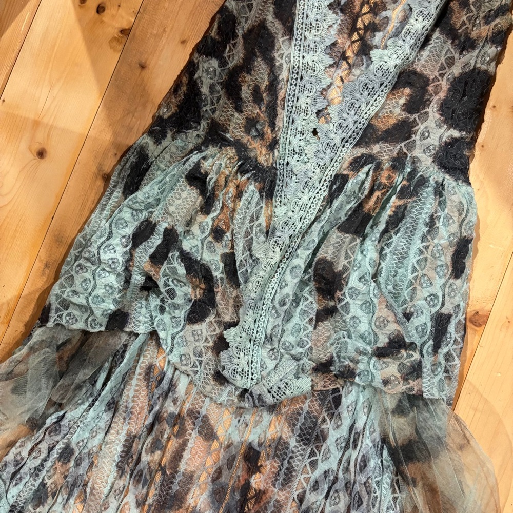 Gorgeous! Origami Leopard Print Sleeveless Tulle Hi-Lo Duster Vest — Price Firm - Picture 7 of 16